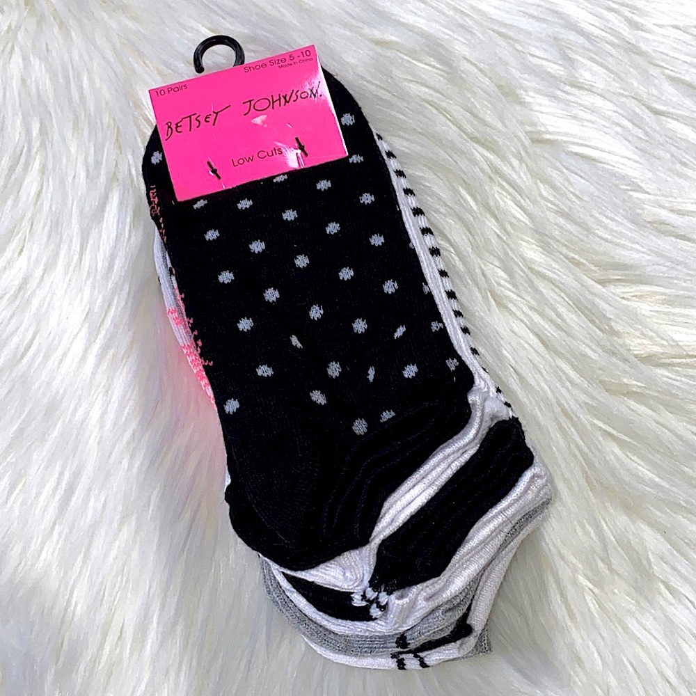 Betsey Johnson 🖤 10 Pack Lo Socks Black/White